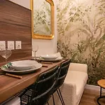 Cosyrouen Bali Jacuzzi & Hamman Lägenhet *
