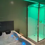 Lägenhet Cosyrouen Bali Jacuzzi & Hamman *