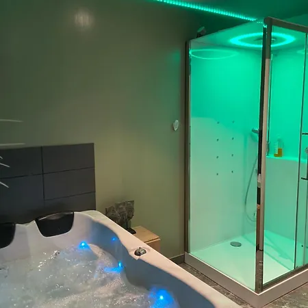 Lägenhet Cosyrouen Bali Jacuzzi & Hamman *